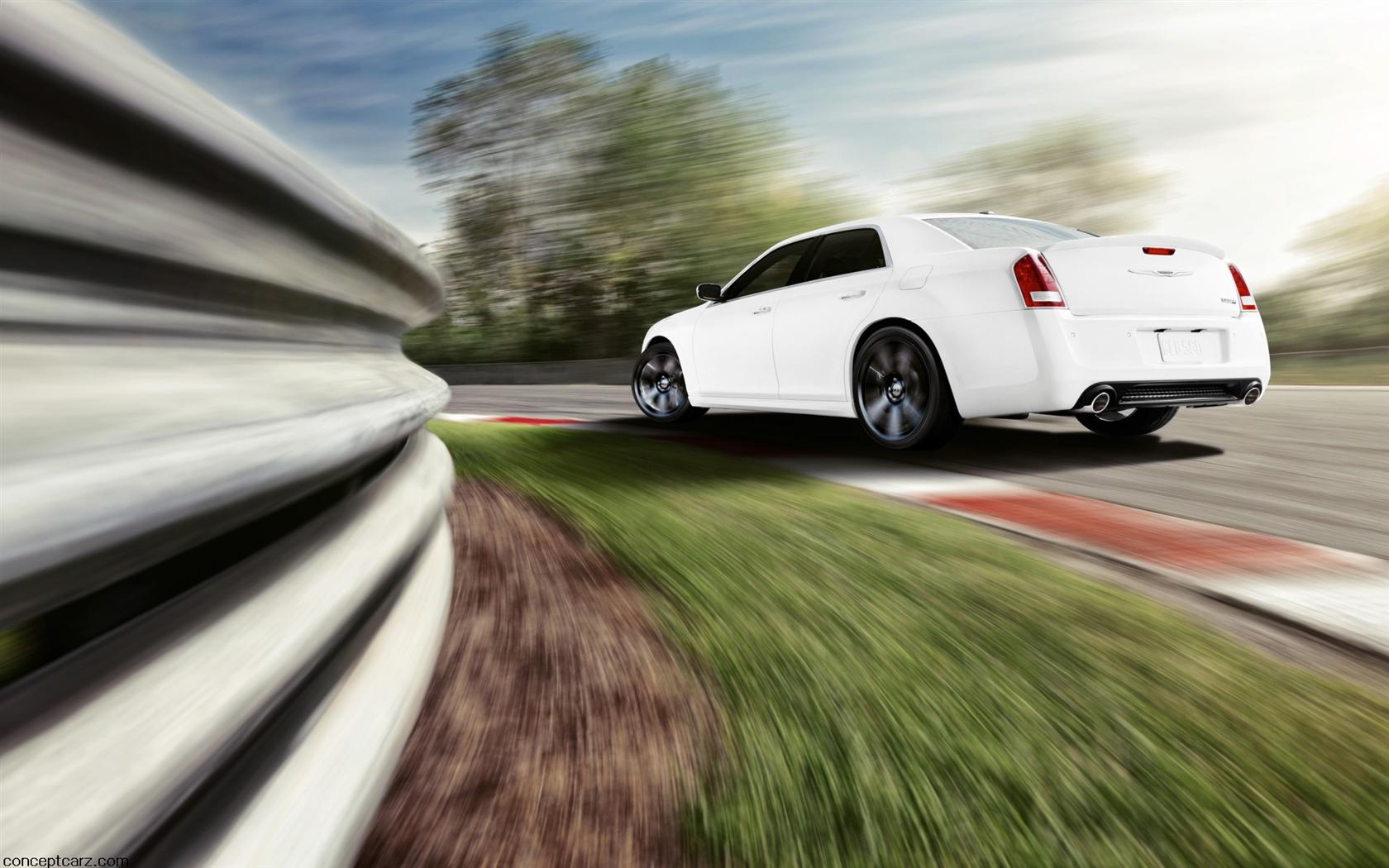 2012 Chrysler 300 SRT8