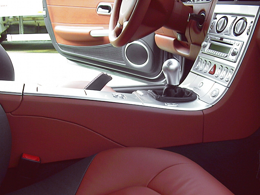 Chrysler crossfire салон
