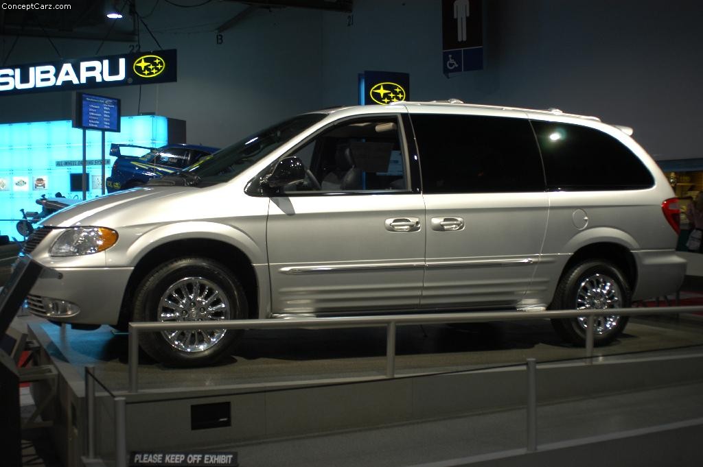 2003 Chrysler Town and Country LX Image. Photo 6 of 16