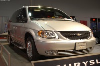 2003 Chrysler Town and Country LX