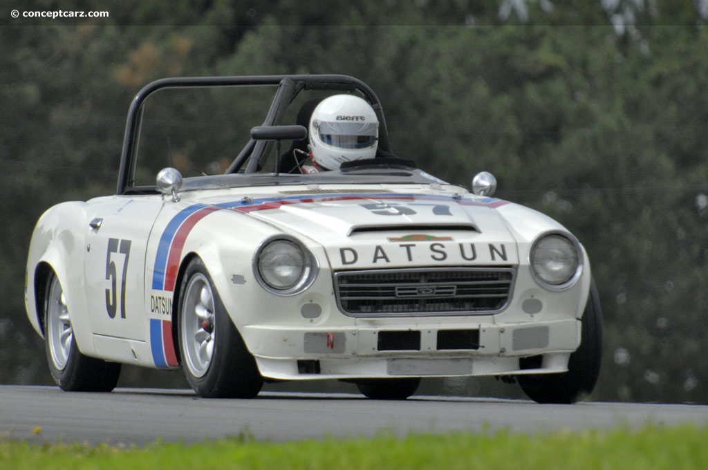 1969 Datsun 2000
