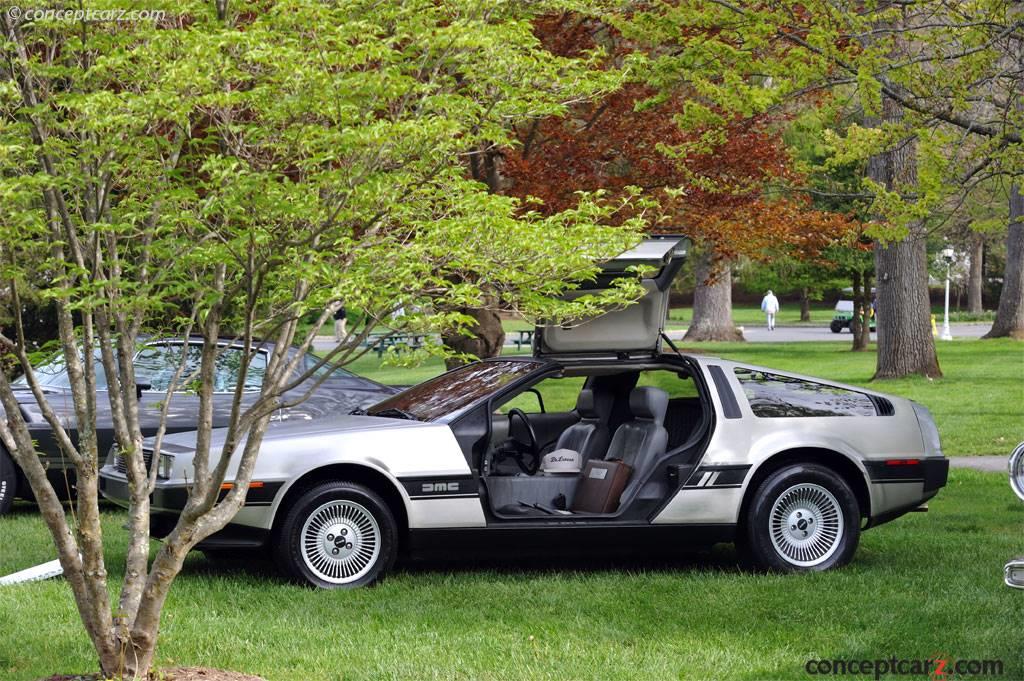 1981 DeLorean DMC-12