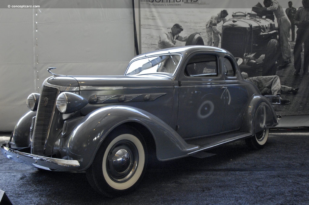 1936 DeSoto Airstream