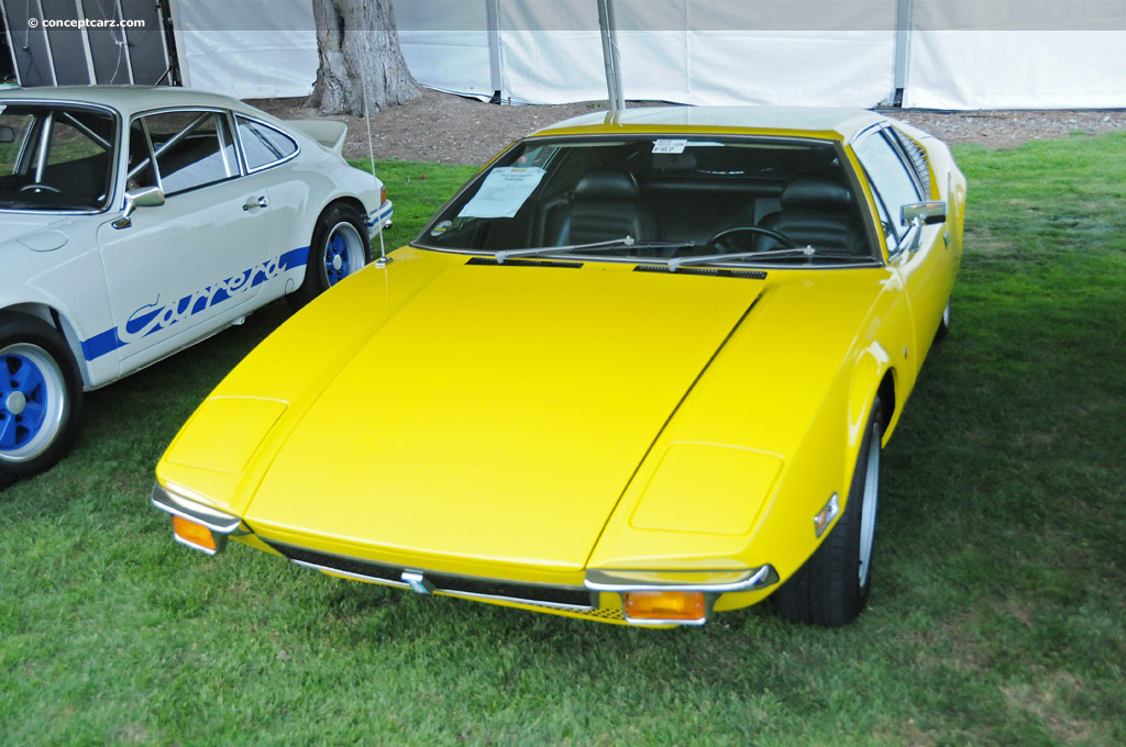 1972 DeTomaso Pantera background image