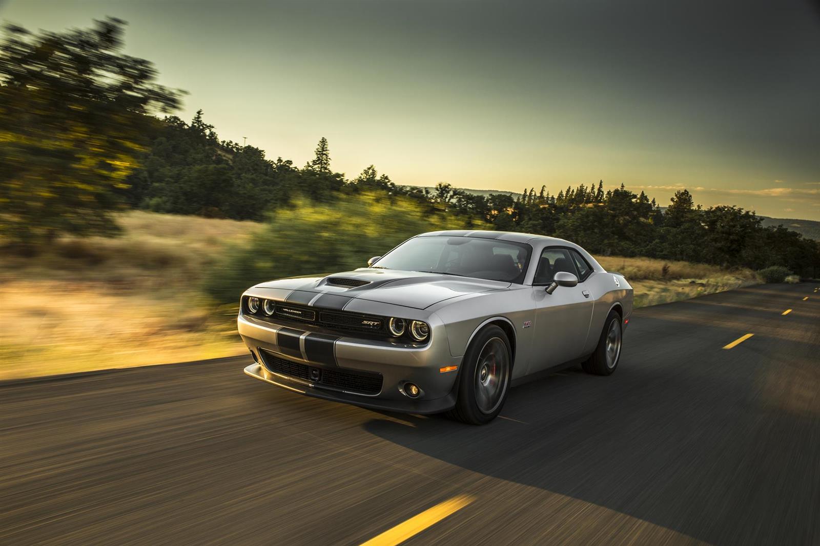 2016 Dodge Challenger SRT