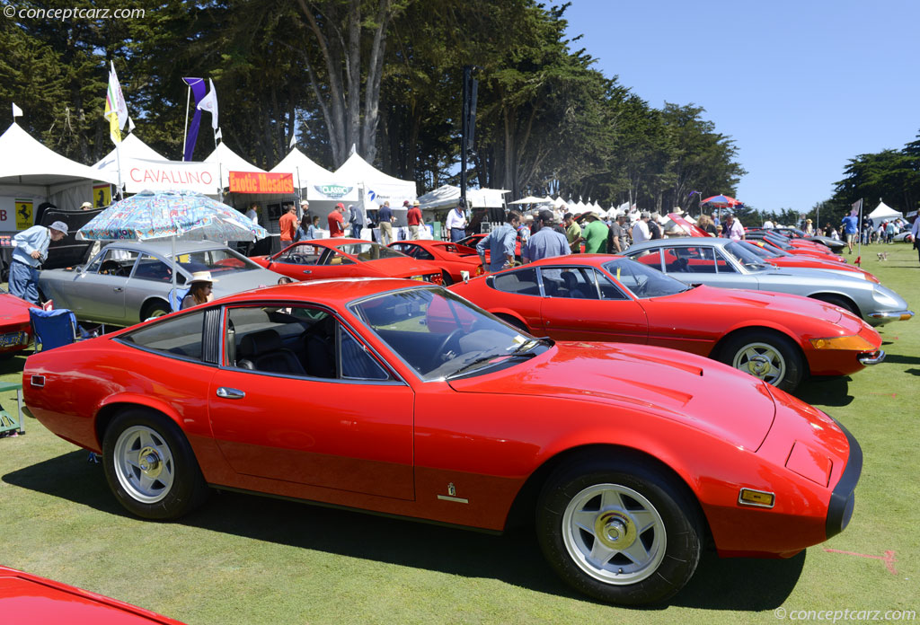 1972 Ferrari 365 GTC/4 background image
