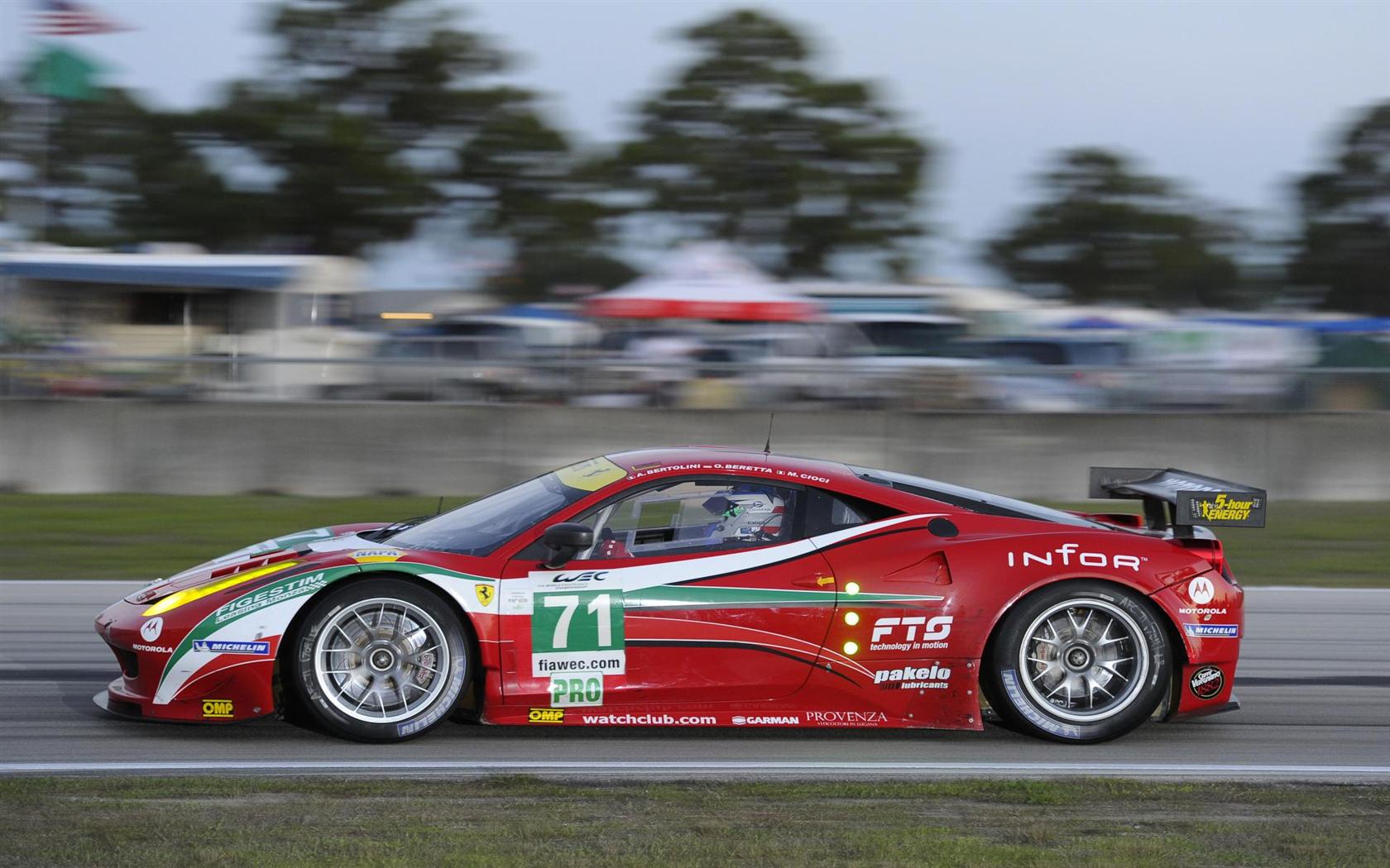 2012 Ferrari 458 Italia GT2