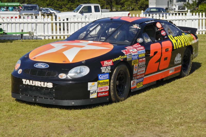 2000 Ford Taurus NASCAR