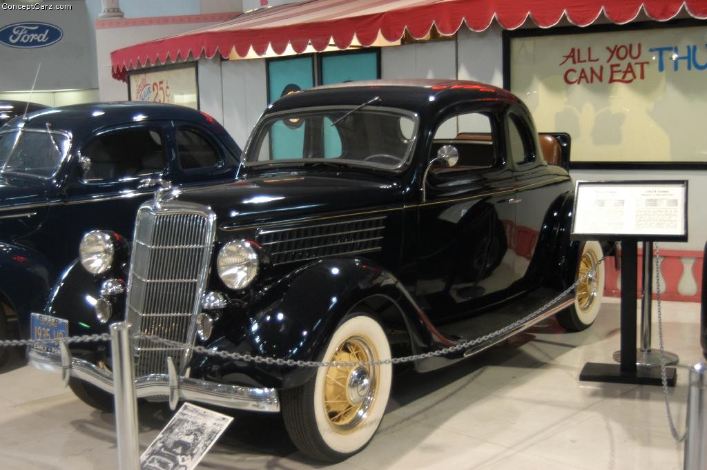 1935 Ford Model 48 Eight
