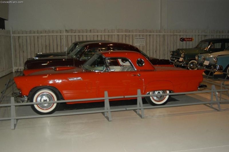 1957 Ford Thunderbird vehicle information