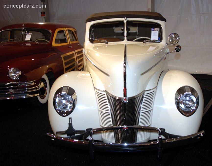 1940 Ford Deluxe