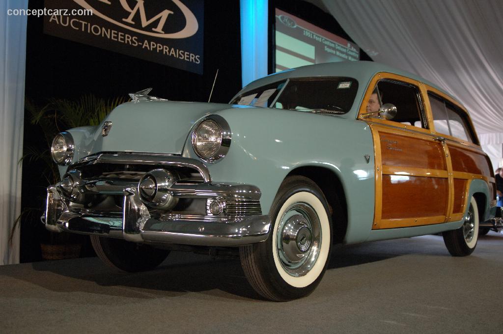 1951 Ford Custom Deluxe