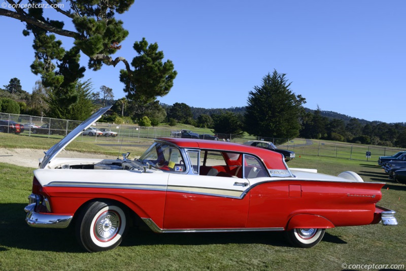 1957 Ford Fairlane vehicle information