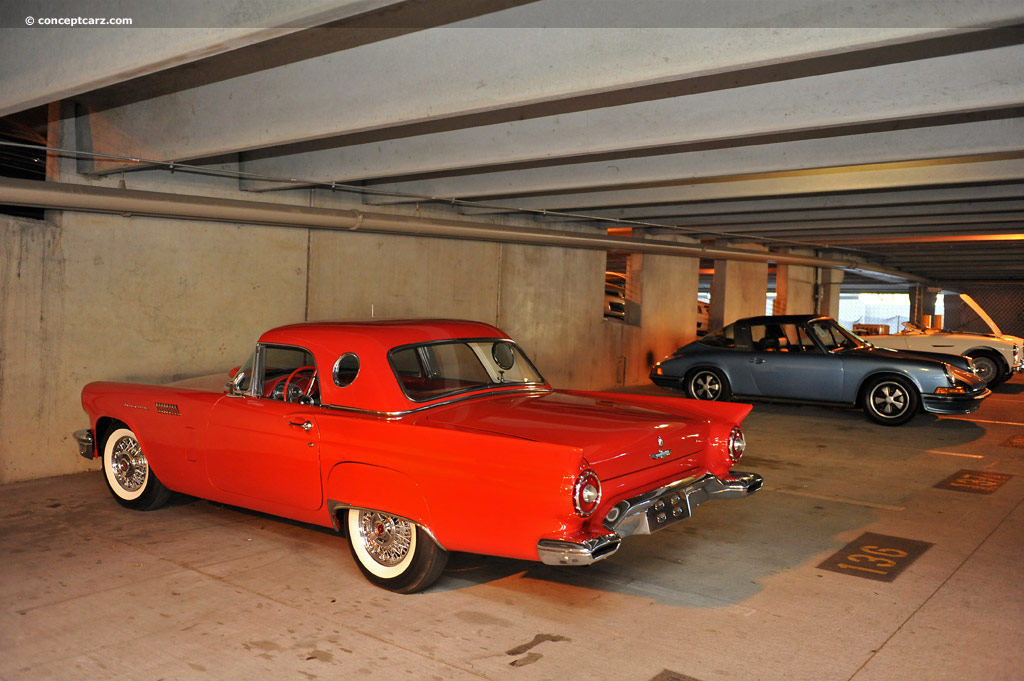 1957 Ford Thunderbird