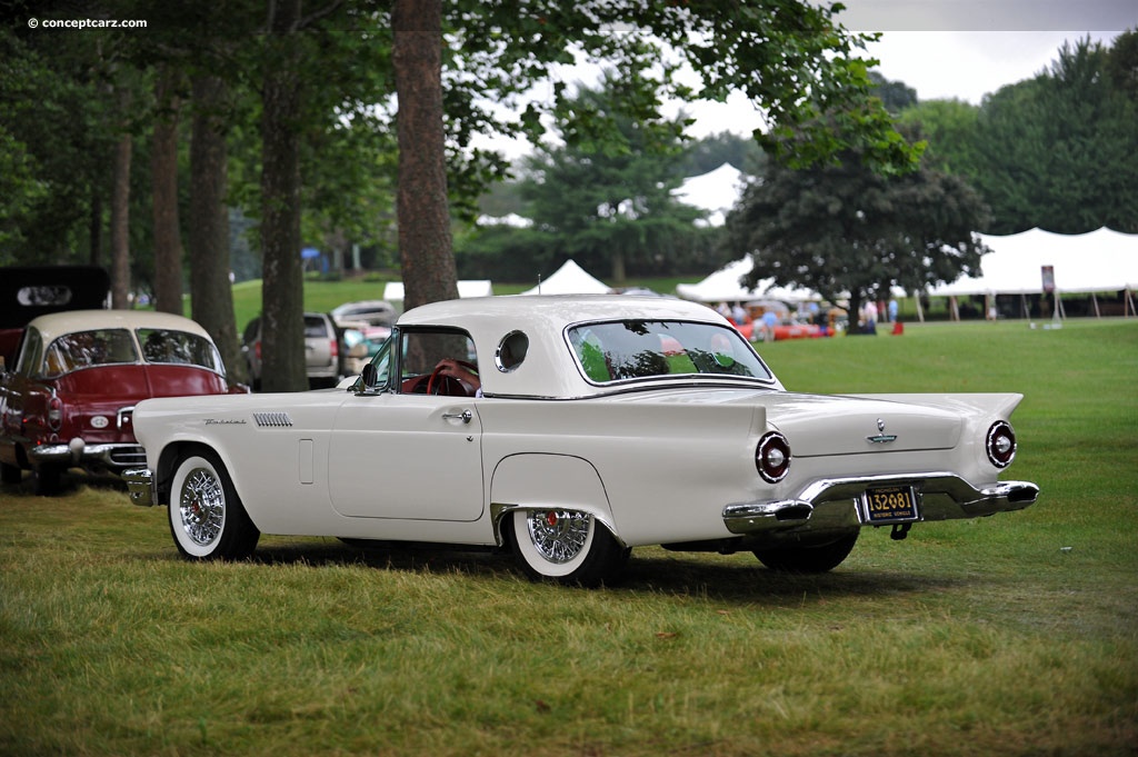 1957 Ford Thunderbird