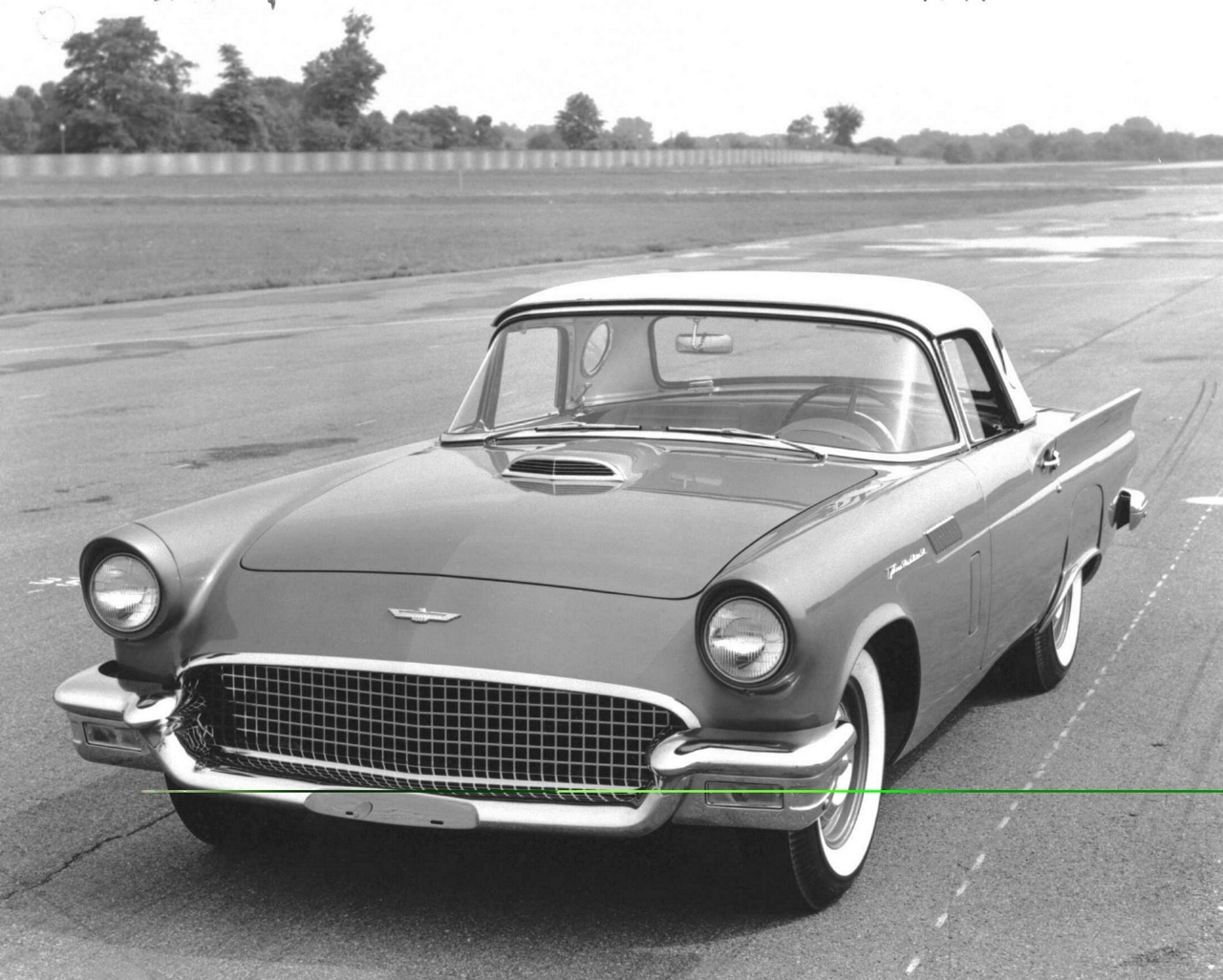 1957 Ford Thunderbird