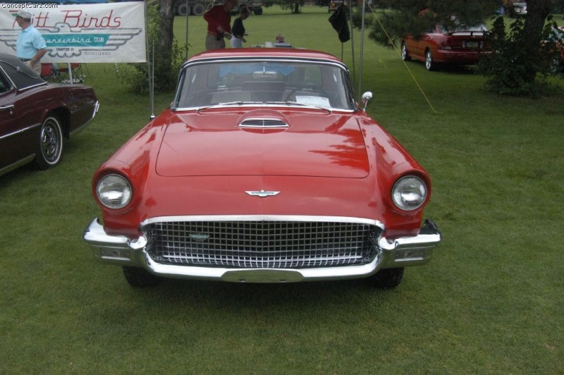 1957 Ford Thunderbird