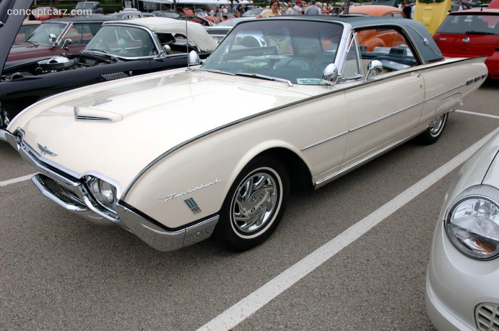 1962 Ford Thunderbird