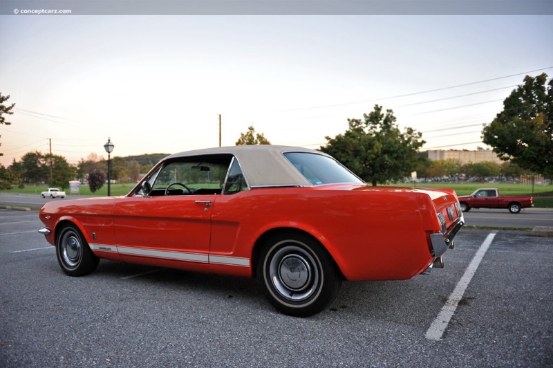 1965 Ford Mustang vehicle information