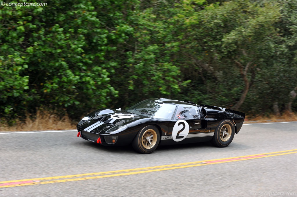 1966 No.2 Ford GT40 MKII-A P/1046 — Shoot for Details