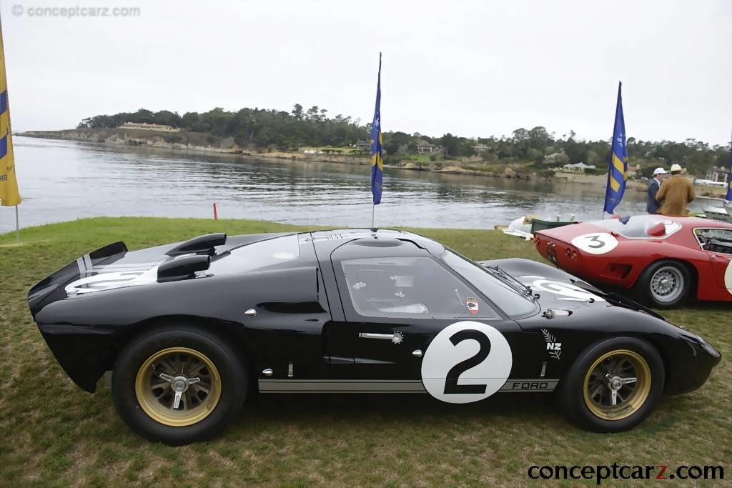 1966 No.2 Ford GT40 MKII-A P/1046 — Shoot for Details