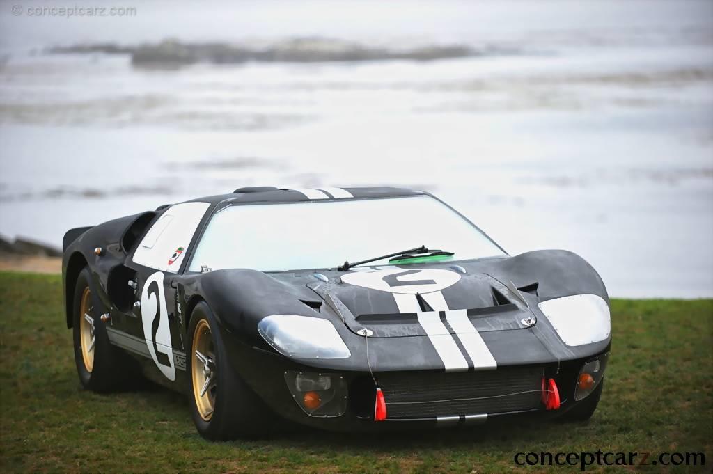 1966 No.2 Ford GT40 MKII-A P/1046 — Shoot for Details