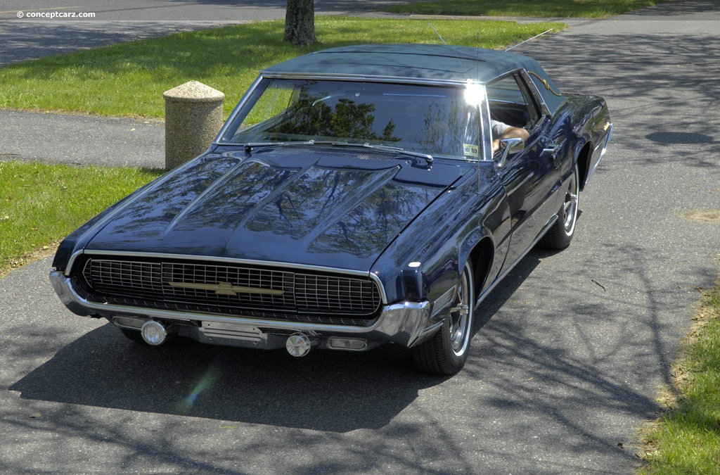 1967 Ford Thunderbird