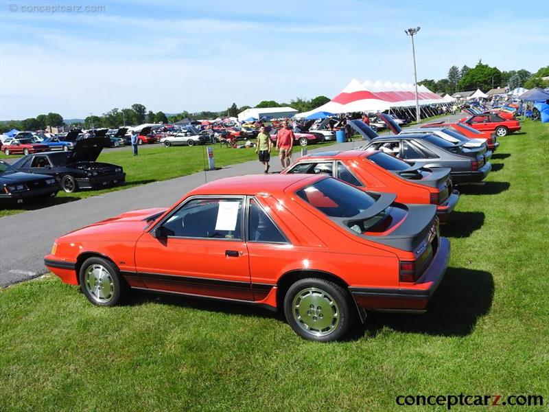 1986 Ford Mustang vehicle information