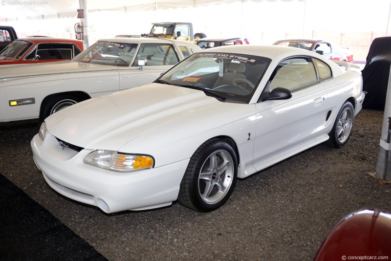 1995 Ford Mustang vehicle information