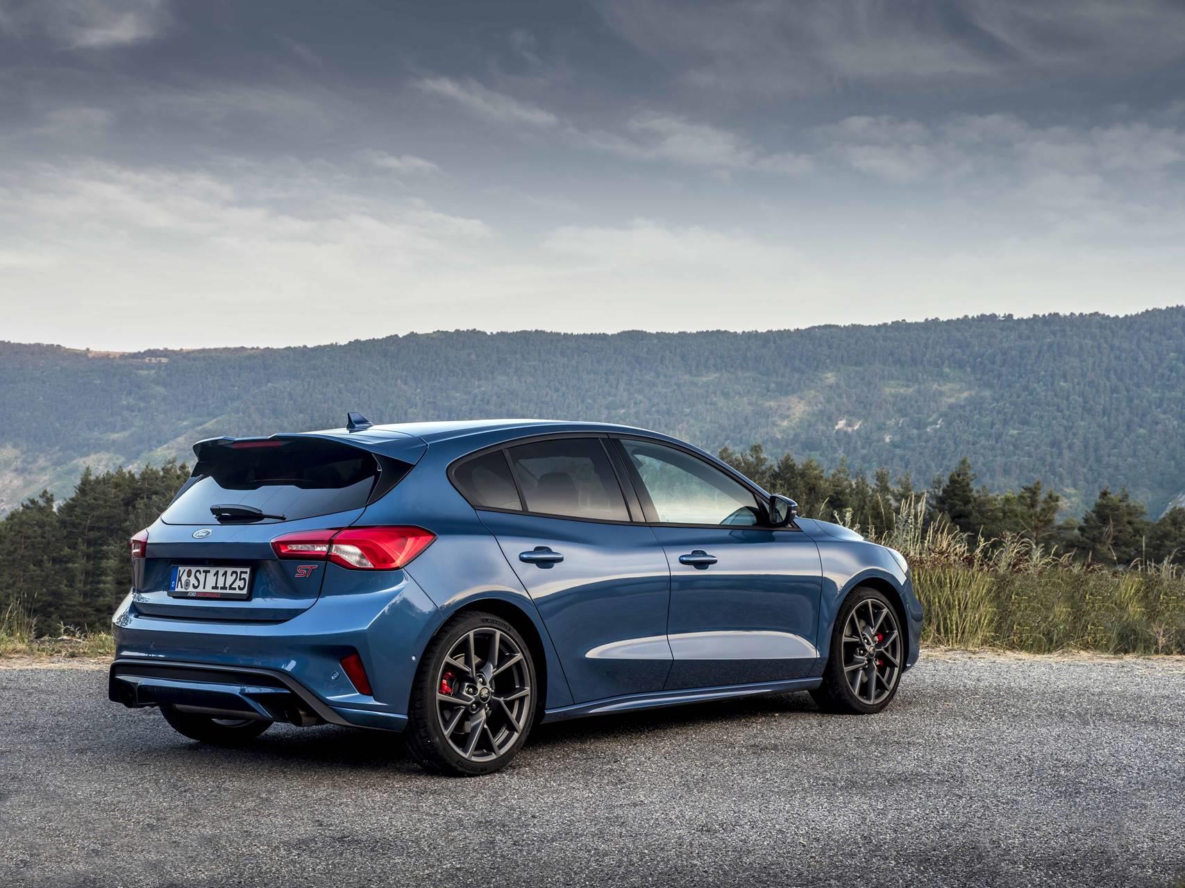 2020 Ford Focus ST