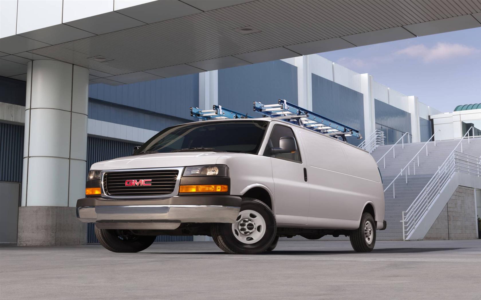 2013 GMC Savana