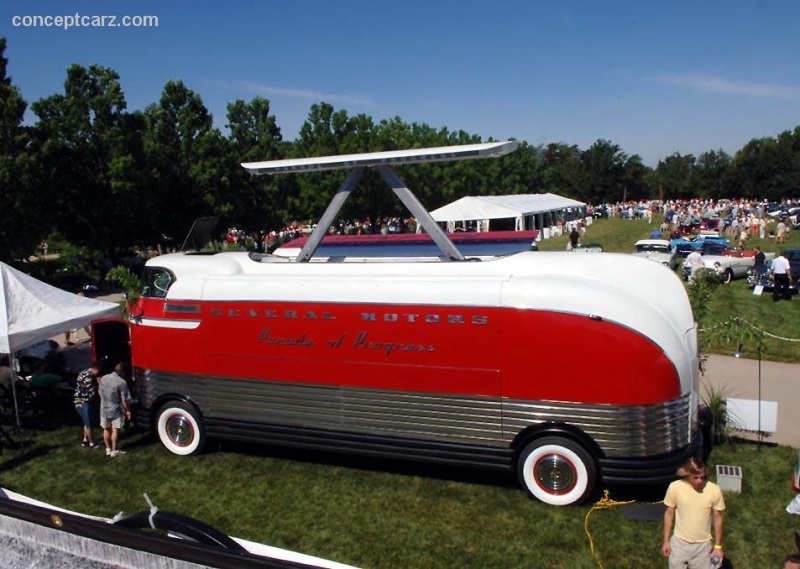 1950 GMC Futurliner