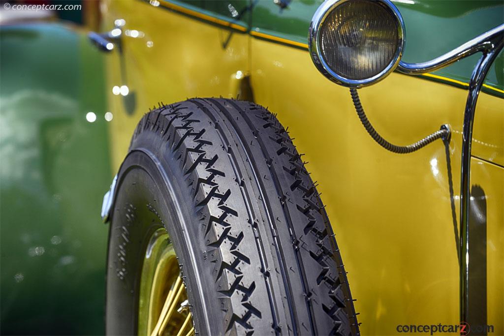 1928 Hudson Model S background image