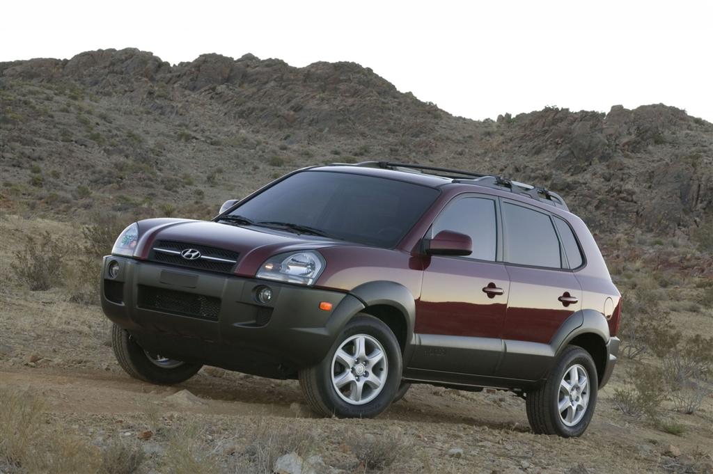 2005 Hyundai Tucson Pictures, History, Value, Research