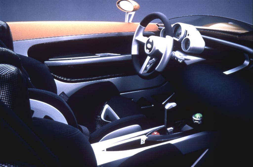 2000 Hyundai NEOS Concept