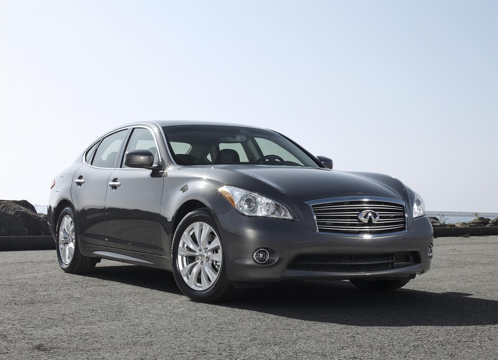 2011 Infiniti M