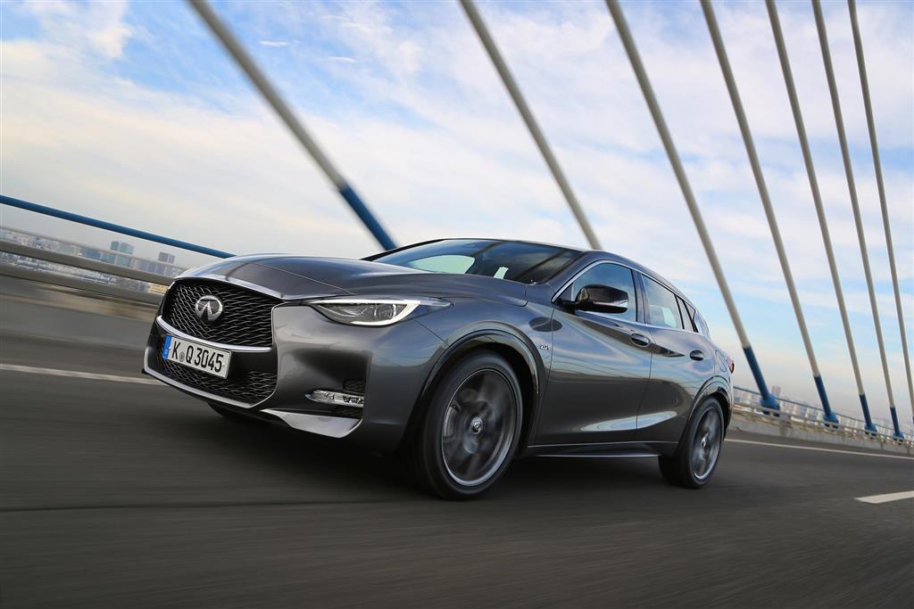 2017 Infiniti QX30