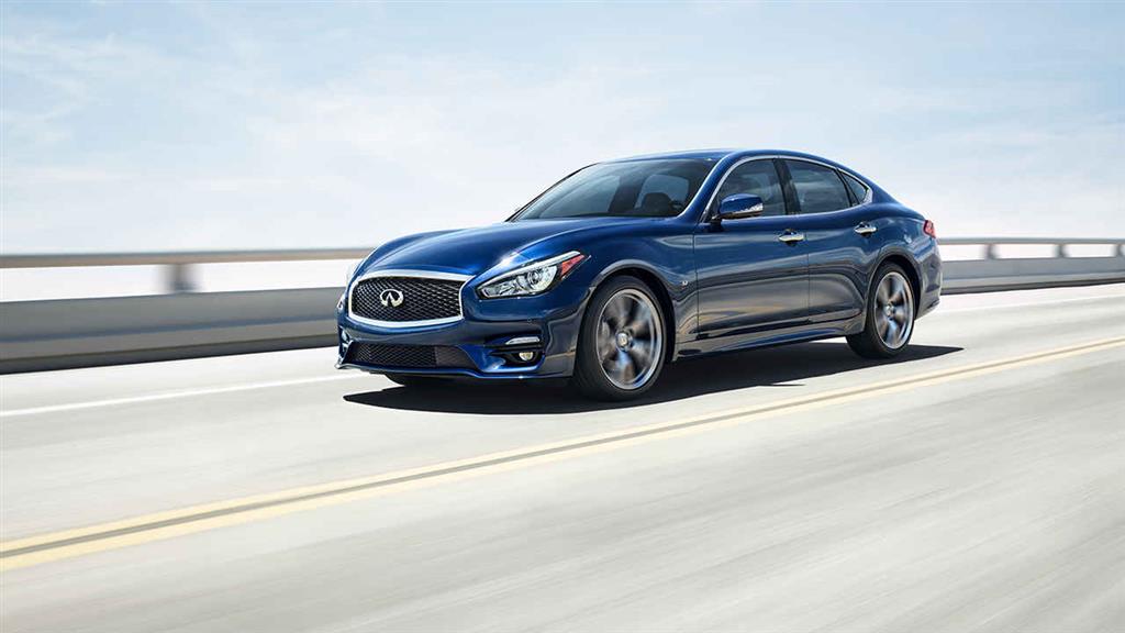 2017 Infiniti Q70