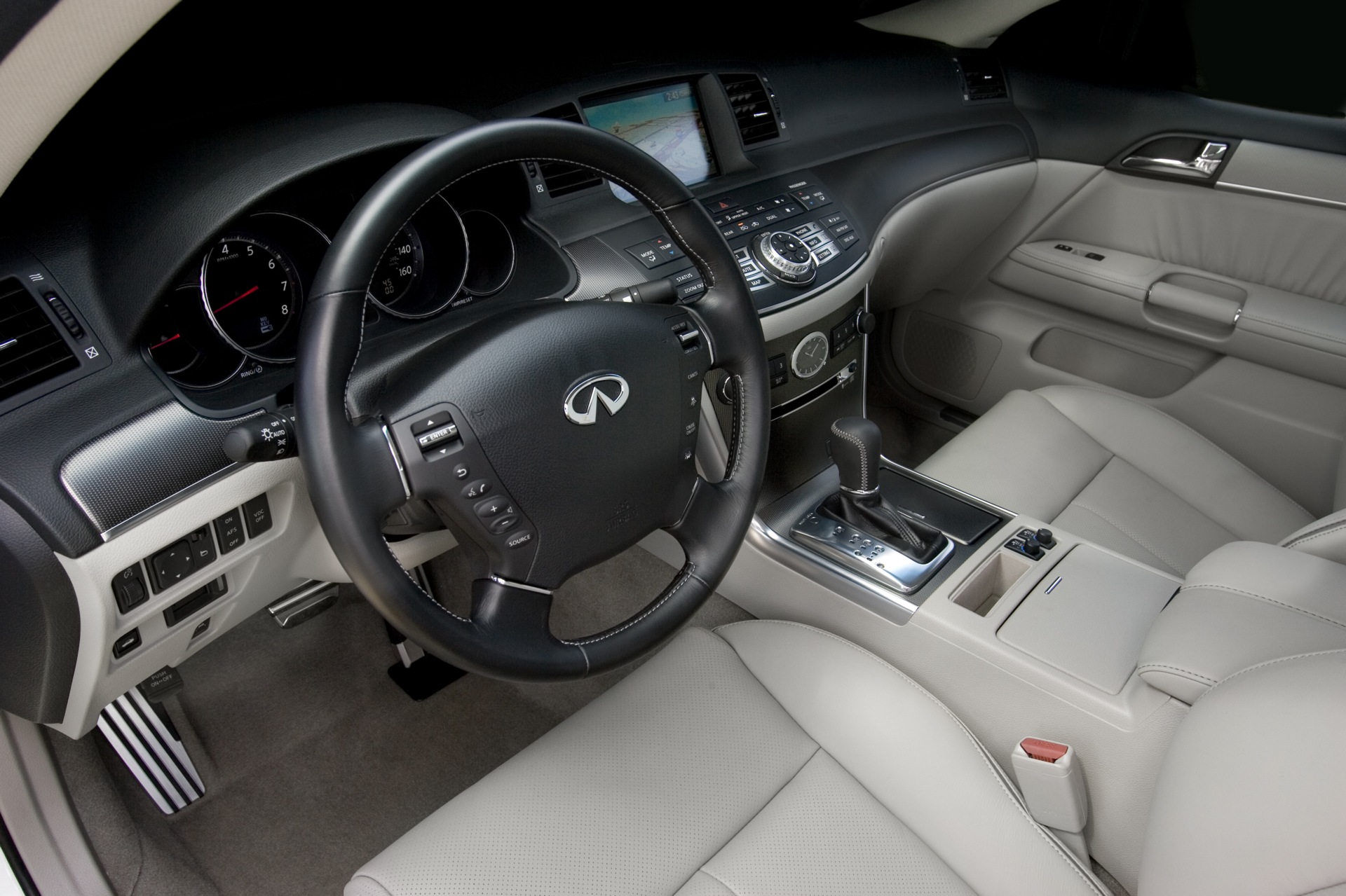 2008 Infiniti M