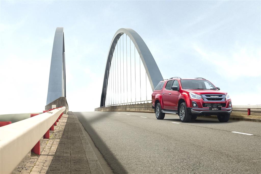 2019 Isuzu D-Max Blade+