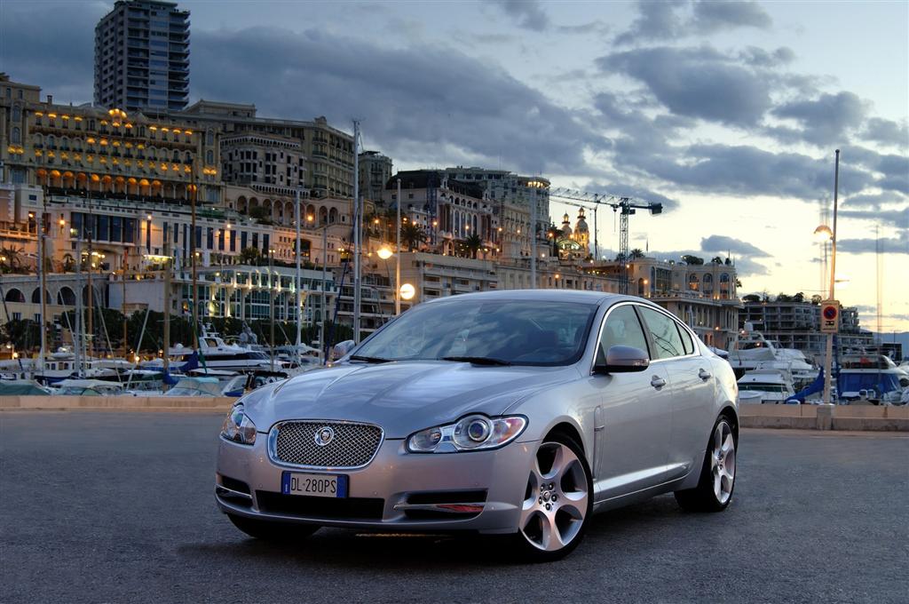 2010 Jaguar XF