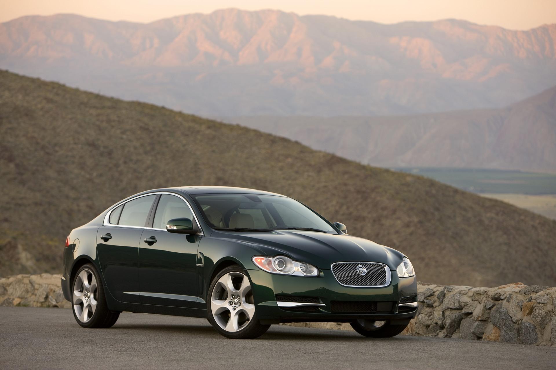 Jaguar 2008. Ягуар XF 2008. Ягуар машина XF 2008. Jaguar XF 2008 4.2. Jaguar XFR-S 2008.