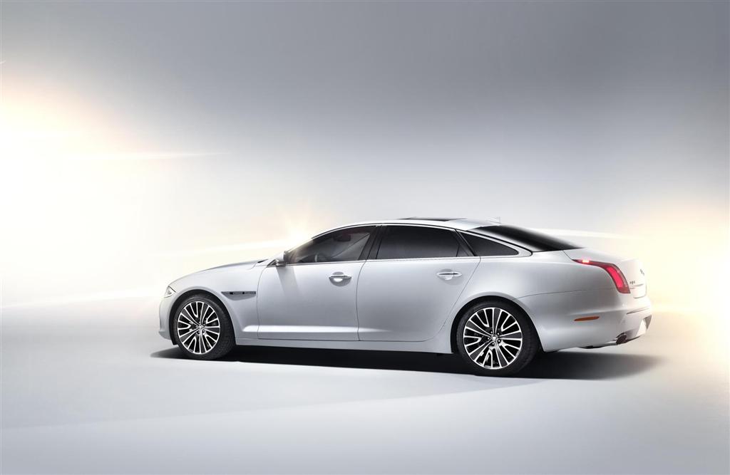 2012 Jaguar XJ Ultimate