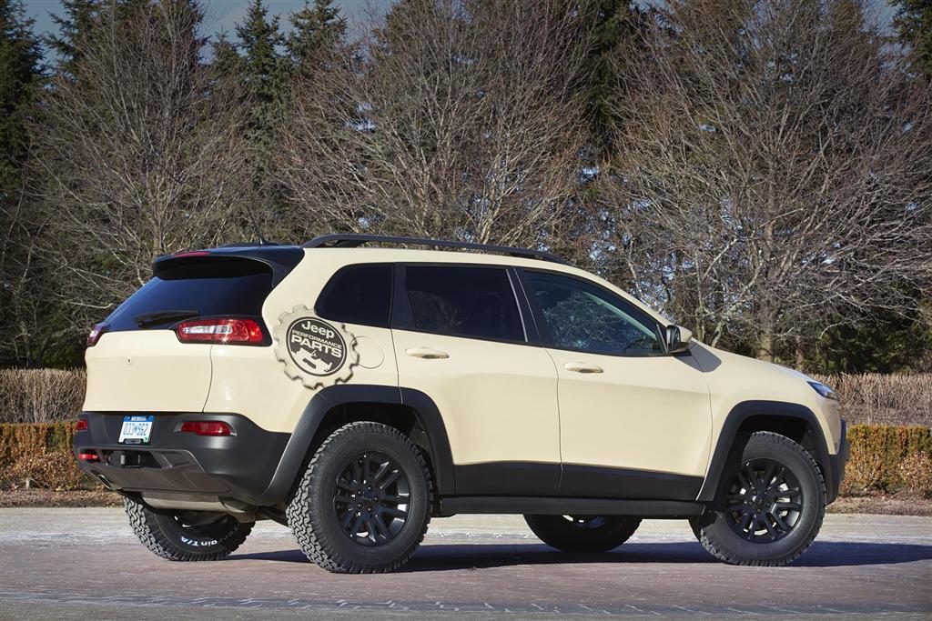2015 Jeep Cherokee Canyon Trail Concept