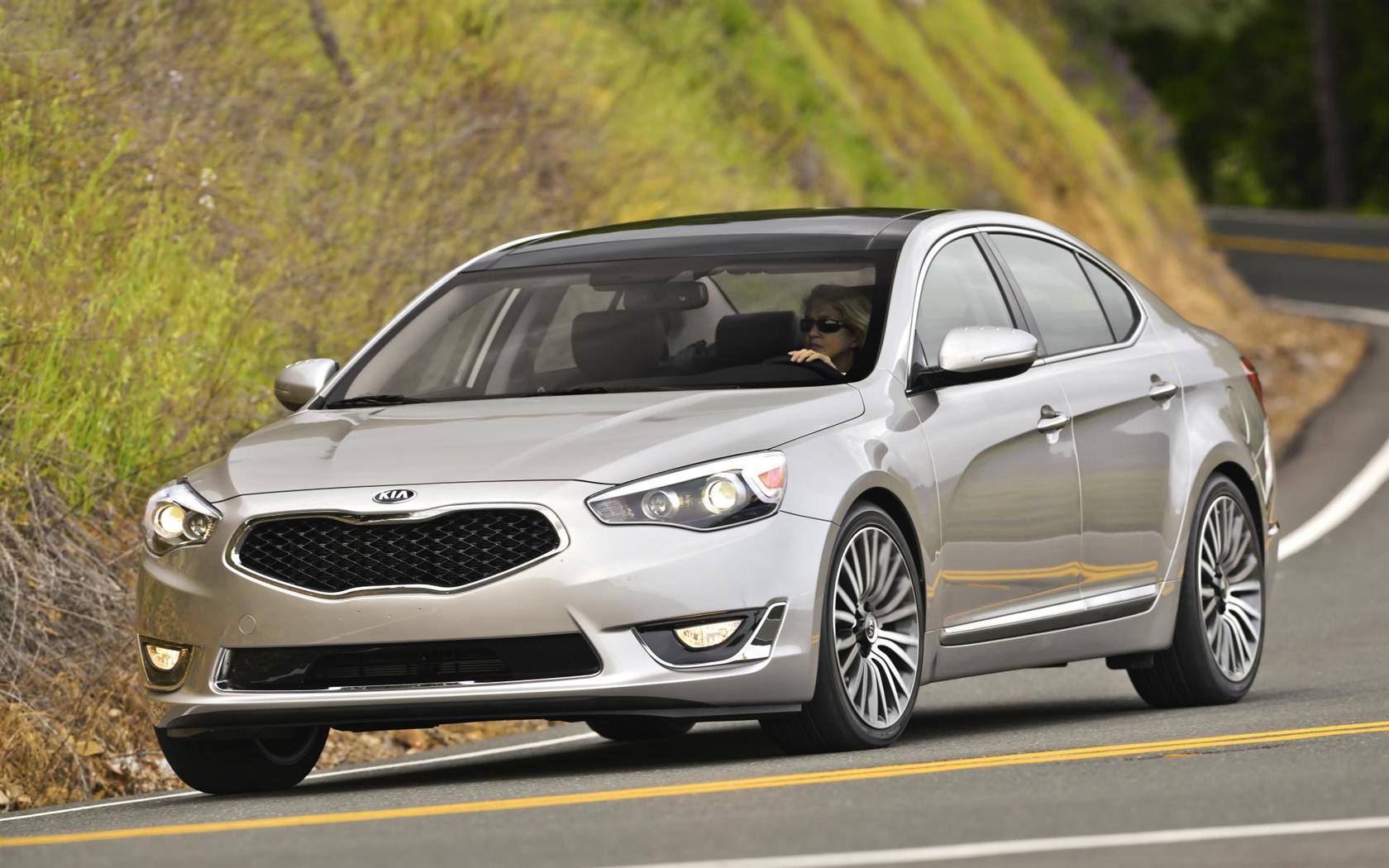 2014 Kia Cadenza