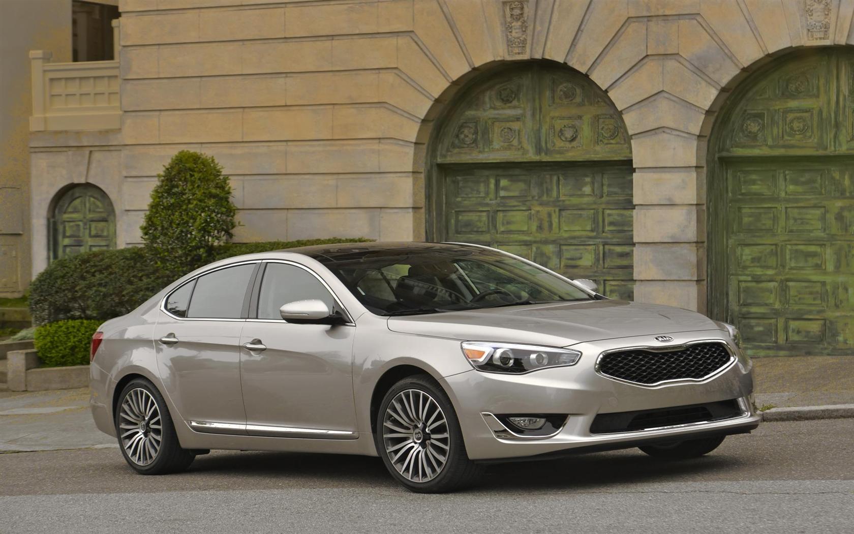 2014 Kia Cadenza