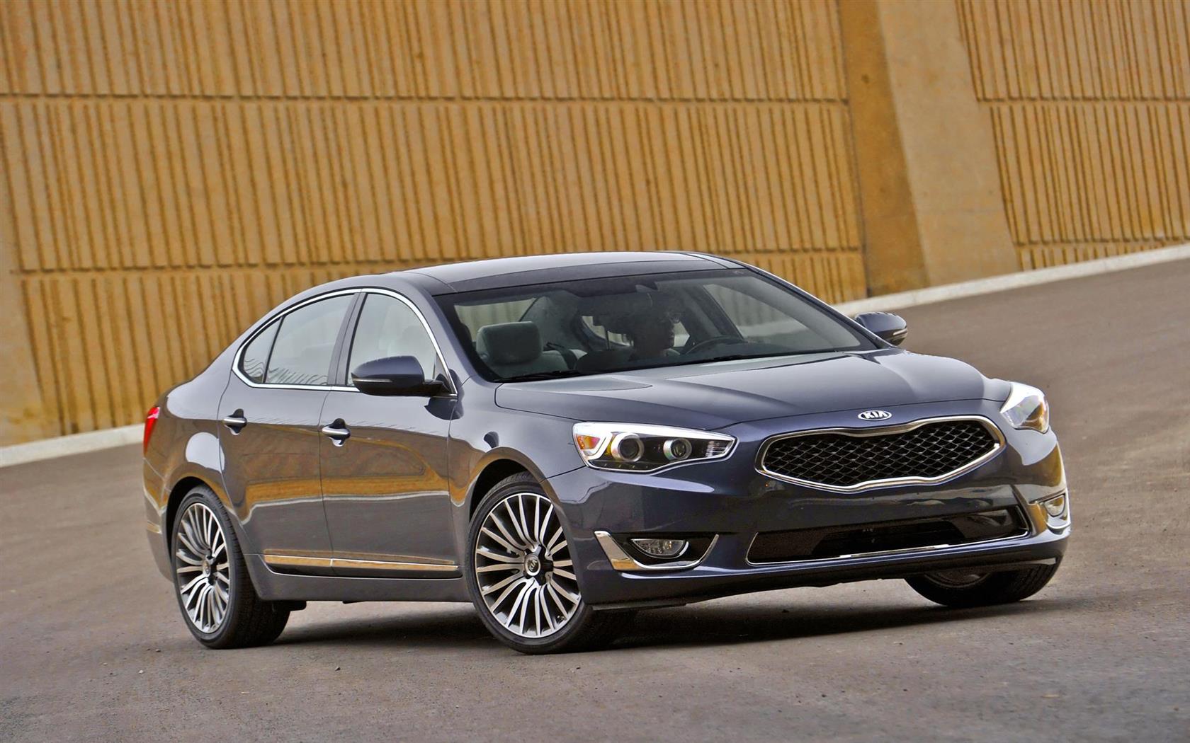 2016 Kia Cadenza