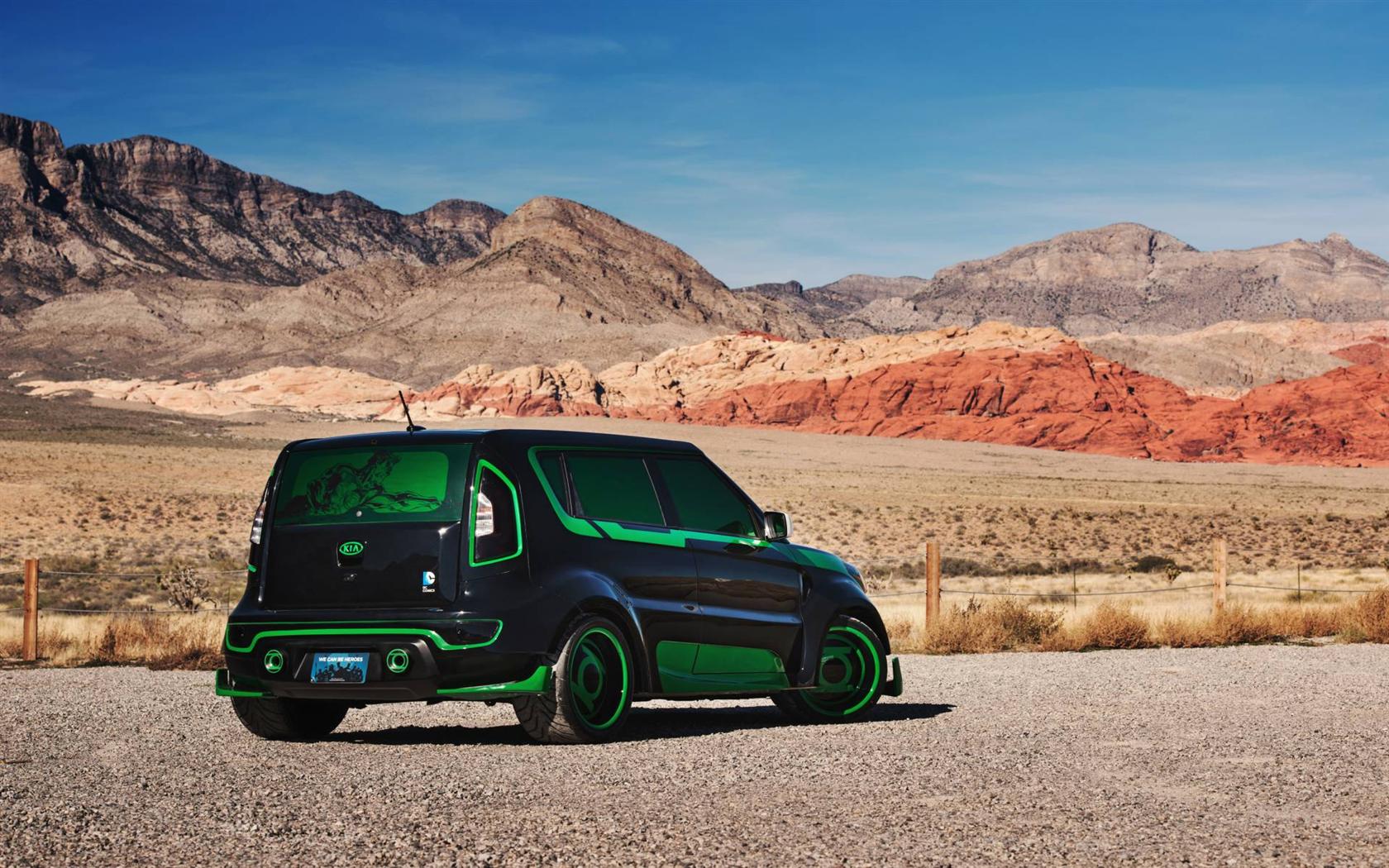 2013 Kia Green Lantern-Inspired Soul