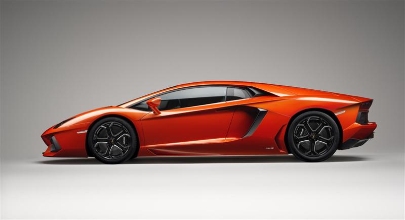 2014 Lamborghini Aventador LP 700-4