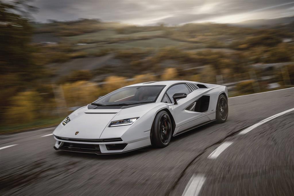 2021 Lamborghini Countach LPI 800-4
